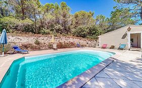 Beautiful home in Bollène w/ Outdoor swimming pool, WiFi&Outdoor swimming pool
