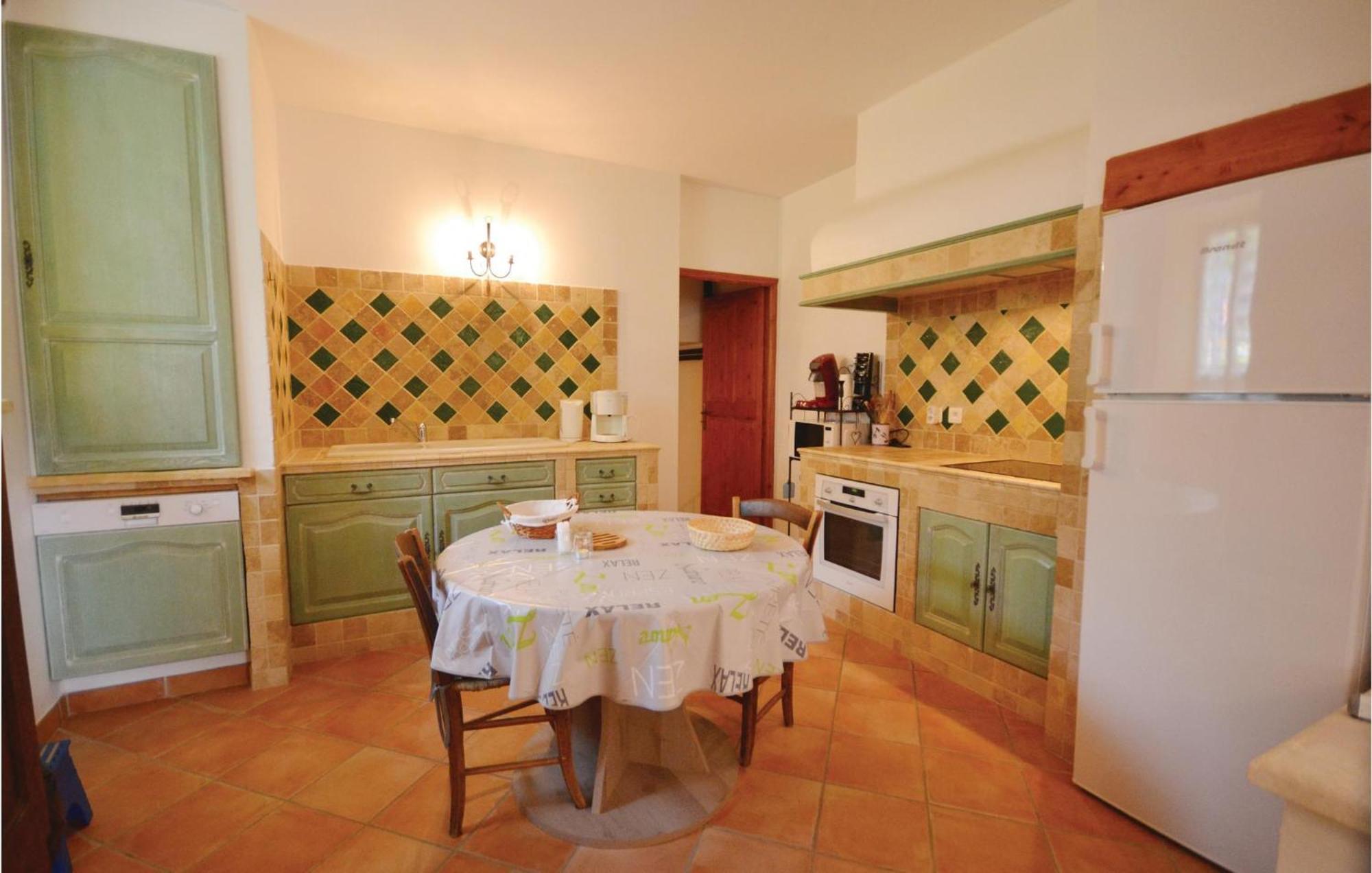 Awesome Home In Bollene With Wifi Extérieur photo