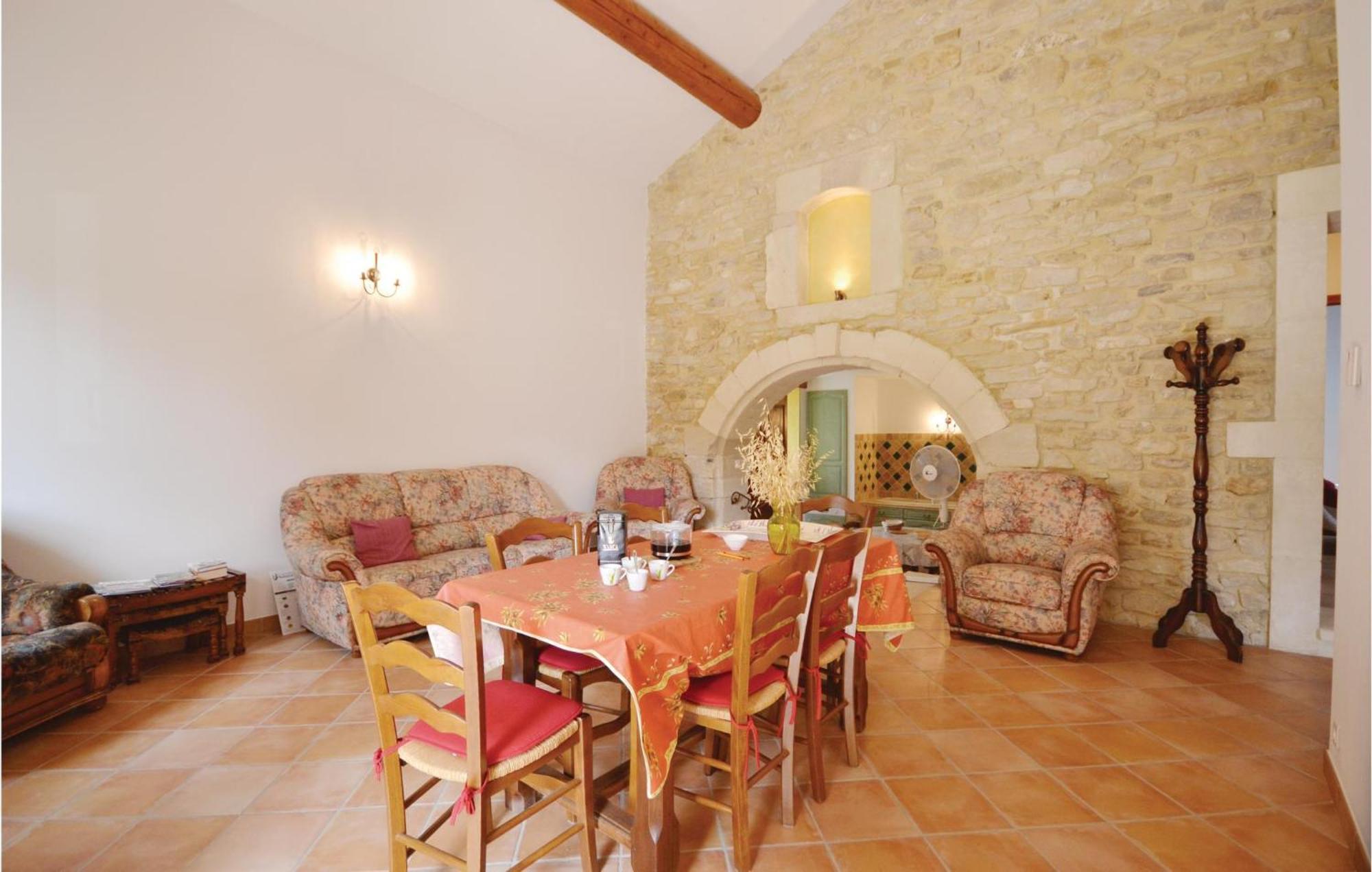 Awesome Home In Bollene With Wifi Extérieur photo