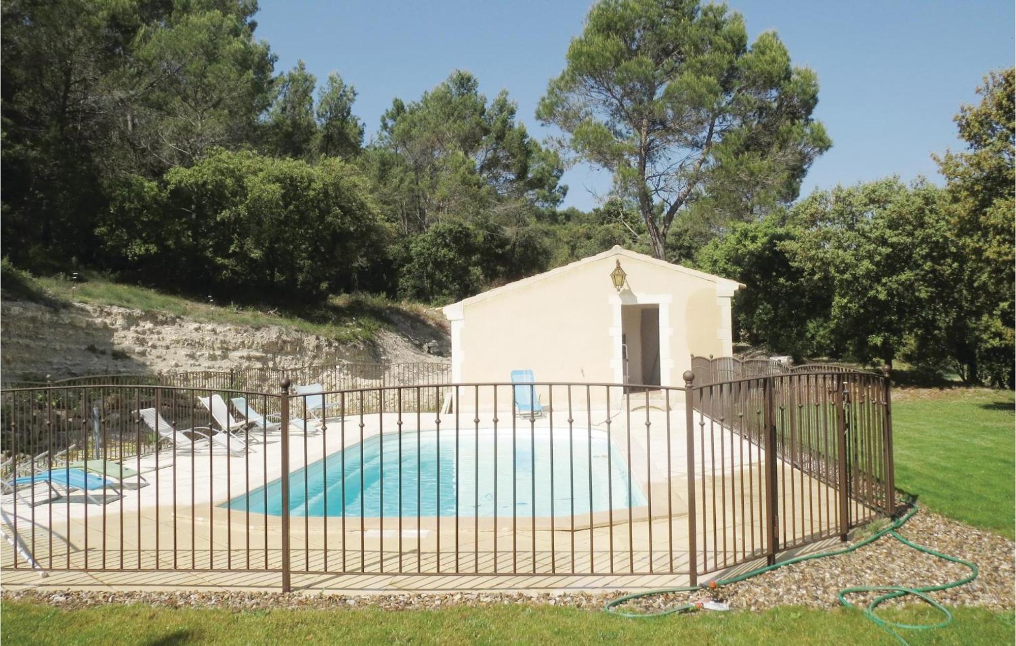 Awesome Home In Bollene With Wifi Extérieur photo